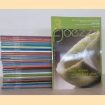 Fjoezzz: kwartaalblad van de Vereniging van Vrienden van Modern glas (49 afleveringen) door Angela van der Burght e.a.