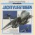 Moderne gevechtswapens : Jachtvliegtuigen. Een schitterend geillustreerd overzicht van de dodelijkste aanvals- en onderscheppingsvliegtuigen die momenteel in dienst zijn. door Bill Gunston