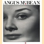 Angus McBean door Adrian Woodhouse
