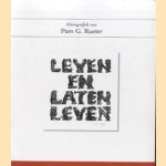 Kleingrafiek van Pam G. Rueter. Voorlopige werklijst van de gelegenheidsgrafiek van Pam G. Rueter (1906-1998). Acht originele prenten en een fotoreproductie van een portrettekening inbegrepen.
Pieter Jonker e.a.
€ 50,00 Kleingrafiek van Pam G. Rueter. Voorlopige werklijst van de gelegenheidsgrafiek van Pam G. Rueter (1906-1998). Acht originele prenten en een fotoreproductie van een portrettekening inbegrepen.
Pieter Jonker e.a.
€ 50,00