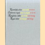 Koninklijk zilver voor volk en vorst / Orfèvrerie royale pour le peuple et le roi / Königliches Silber für Volk und König / Royal Silver for people and Kind
Wim Nys
€ 20,00 Koninklijk zilver voor volk en vorst / Orfèvrerie royale pour le peuple et le roi / Königliches Silber für Volk und König / Royal Silver for people and Kind
Wim Nys
€ 20,00