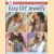 Easy DIY Jewelry. 68 Designs to Accent Lots of Fashion Styles! Book 2
Susan - a.o. White Sullivan
€ 8,00 Easy DIY Jewelry. 68 Designs to Accent Lots of Fashion Styles! Book 2
Susan - a.o. White Sullivan
€ 8,00