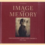 Image and Memory: Photography from Latin America, 1866-1994. FotoFest
Wendy Watriss e.a.
€ 30,00 Image and Memory: Photography from Latin America, 1866-1994. FotoFest
Wendy Watriss e.a.
€ 30,00