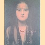 Rond het symbolisme: fotografie en schilderkunst in de 19e eeuw
Alain D' Hooge e.a.
€ 15,00 Rond het symbolisme: fotografie en schilderkunst in de 19e eeuw
Alain D' Hooge e.a.
€ 15,00