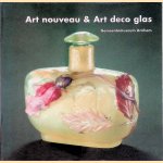 Art Nouveau & Art Deco Glas: Glas uit de collectie van het Glasmuseum Hentrich in het Kunstmuseum Düsseldorf im Eherenhof
Helmut Ricke
€ 10,00 Art Nouveau & Art Deco Glas: Glas uit de collectie van het Glasmuseum Hentrich in het Kunstmuseum Düsseldorf im Eherenhof
Helmut Ricke
€ 10,00