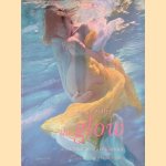The Glow: A Journey to Motherhood door Danica Perez e.a.