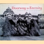 Doorway to eternity: celebrating the land of Krishna
Arie van der Kooij
€ 8,00 Doorway to eternity: celebrating the land of Krishna
Arie van der Kooij
€ 8,00