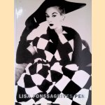 Lisa Fonssagrives-Penn: Three Decades of Classic Fashion Photography
Martin Harrison
€ 80,00 Lisa Fonssagrives-Penn: Three Decades of Classic Fashion Photography
Martin Harrison
€ 80,00