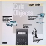 Cult Objects: The Complete Guide to Having It All
Deyan Sudjic
€ 9,00 Cult Objects: The Complete Guide to Having It All
Deyan Sudjic
€ 9,00