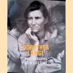 Dorothea Lange: Photographs of a Lifetime
Robert Coles
€ 30,00 Dorothea Lange: Photographs of a Lifetime
Robert Coles
€ 30,00