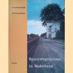 Spoorwegstations in Nederland: Van Outshoorn tot Schelling en Van Ravesteyn
L. van Paddenburgh e.a.
€ 9,00