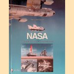 NASA: Space Flight Research and Pioneering Developments door Hans-Jürgen Becker