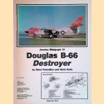 Douglas B-66 Destroyer door René Francillon e.a.