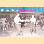 America Dances: Historical Photographs from the Library of Congress
Pomegranate
€ 12,50 America Dances: Historical Photographs from the Library of Congress
Pomegranate
€ 12,50