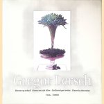 Bloemen op zichzelf = Blumen mit sich allein = Des fleurs àpart entière = Flowers by themselves door Gregor Lersch
