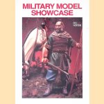 Military Model Showcase door Bill Horan