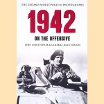 The Second World War in Photographs: 1942: On the Offensive
John Christopher e.a.
€ 8,00 The Second World War in Photographs: 1942: On the Offensive
John Christopher e.a.
€ 8,00