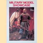 Military Model Showcase door Bill Horan