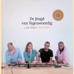 De Jeugd van Tegenwoordig: ook maar mensen door Jerry Goossens De Jeugd van Tegenwoordig: ook maar mensen door Jerry Goossens