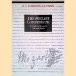 The Mozart Compendium: A Guide to Mozart's Life and Music door H.C. Robbins Landon The Mozart Compendium: A Guide to Mozart's Life and Music door H.C. Robbins Landon