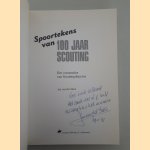 Spoortekens van 100 jaar Scouting: Het verzamelen van Scouting objecten *GESIGNEERD* door Jan van der Steen Spoortekens van 100 jaar Scouting: Het verzamelen van Scouting objecten *GESIGNEERD* door Jan van der Steen