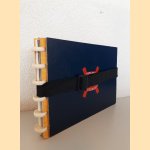 Nederlandse postzegels 1989: Emissiegegevens, achtergronden en vormgeving van alle in 1989 verschenen Nederlandse postzegels bijeengebracht in een schetsboekje en een album, met de daarbij behorende stempels, stempelvlaggen en eerste dag enveloppen
Lex - en anderen Reitsma
€ 15,00 Nederlandse postzegels 1989: Emissiegegevens, achtergronden en vormgeving van alle in 1989 verschenen Nederlandse postzegels bijeengebracht in een schetsboekje en een album, met de daarbij behorende stempels, stempelvlaggen en eerste dag enveloppen
Lex - en anderen Reitsma
€ 15,00