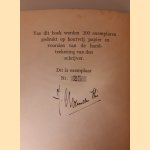 Tragedie op Texel: Een ooggetuigenverslag van de opstand der Georgi&euml;rs in april 1945: Met 2 kaarten en drie tekeningen van Roelof Torens, bevens foto's en documenten uit het archief van den schrijven *GESIGNEERD* door Vlis J. A. van der