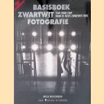 Basisboek zwartwit fotografie: stap voor stap naar de beste zwartwit foto door Mich Buschman