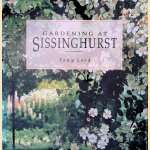 Gardening at Sissinghurst door Tony Lord