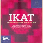 Ikat: Patterns from Indonesia, Malaysia and India + CD door Pepin van Roojen