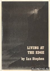 Stephen, Ian - Living at the edge: short stories