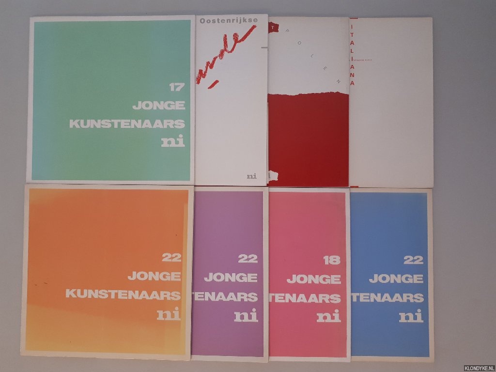 Diverse auteurs - 8 uitnodigingen voor tentoonstellingen bij Nouvelles Images: Arte Italina; Kunst uit Polen; Oostenrijkse avant-garde; 17 jonge kunstenaars; 22 jonge kunstenaars; 18 jonge kunstenaars; 22 jonge kunstenaars; 22 jonge kunstenaars