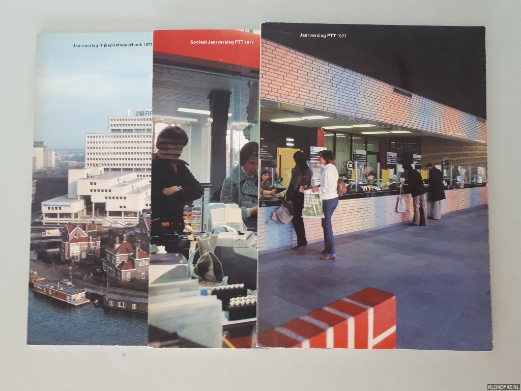 Brinkman, Jan & Niko Spelbrink & Guus Ros & Edo SMitshuijzen (vormgeving) & Hans Akkersdijk (fotografie) - PTT Jaarverslag 1977 + Sociaal Jaarverslag PTT 1977 + Jaarverslag Rijkspostspaarbank 1977
