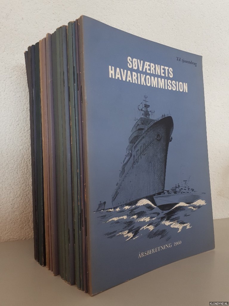 Nyholm, H.A. (forord) - and others - Sovaernets Havarikommission: Arsberetning (20 issues)